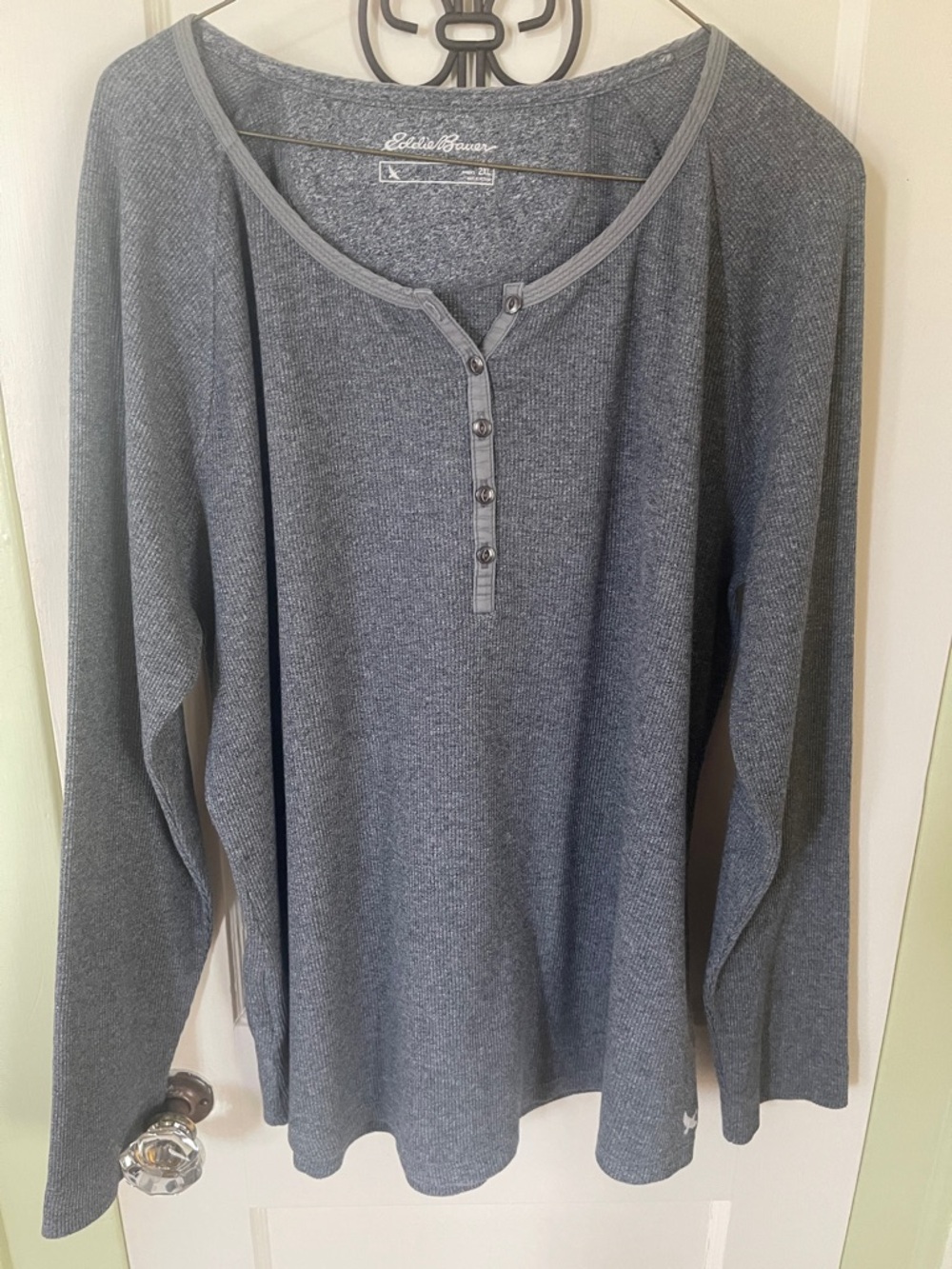 Eddie Bauer Heather Gray Waffle Knit Henley Long Sleeve Top
